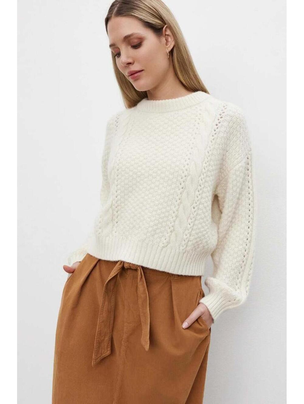 Velvet by Graham & Spencer Marley White Sweater